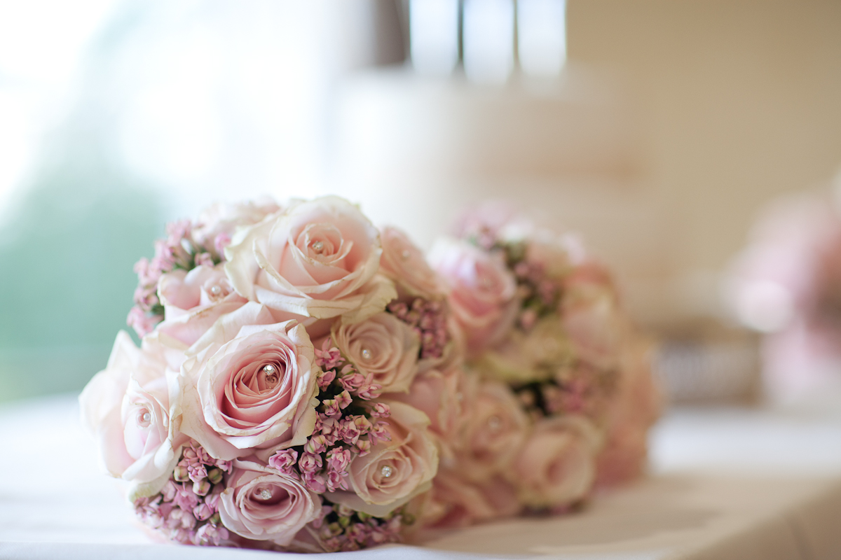 pale pink roses wedding bouquet